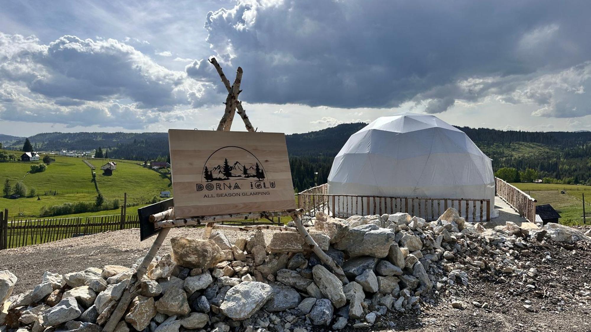 Dorna Iglu Luxury Glamping Resort Dorna Cindrenilor Экстерьер фото