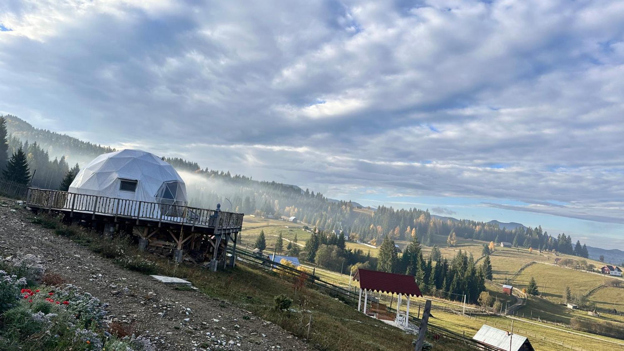 Dorna Iglu Luxury Glamping Resort Dorna Cindrenilor Экстерьер фото