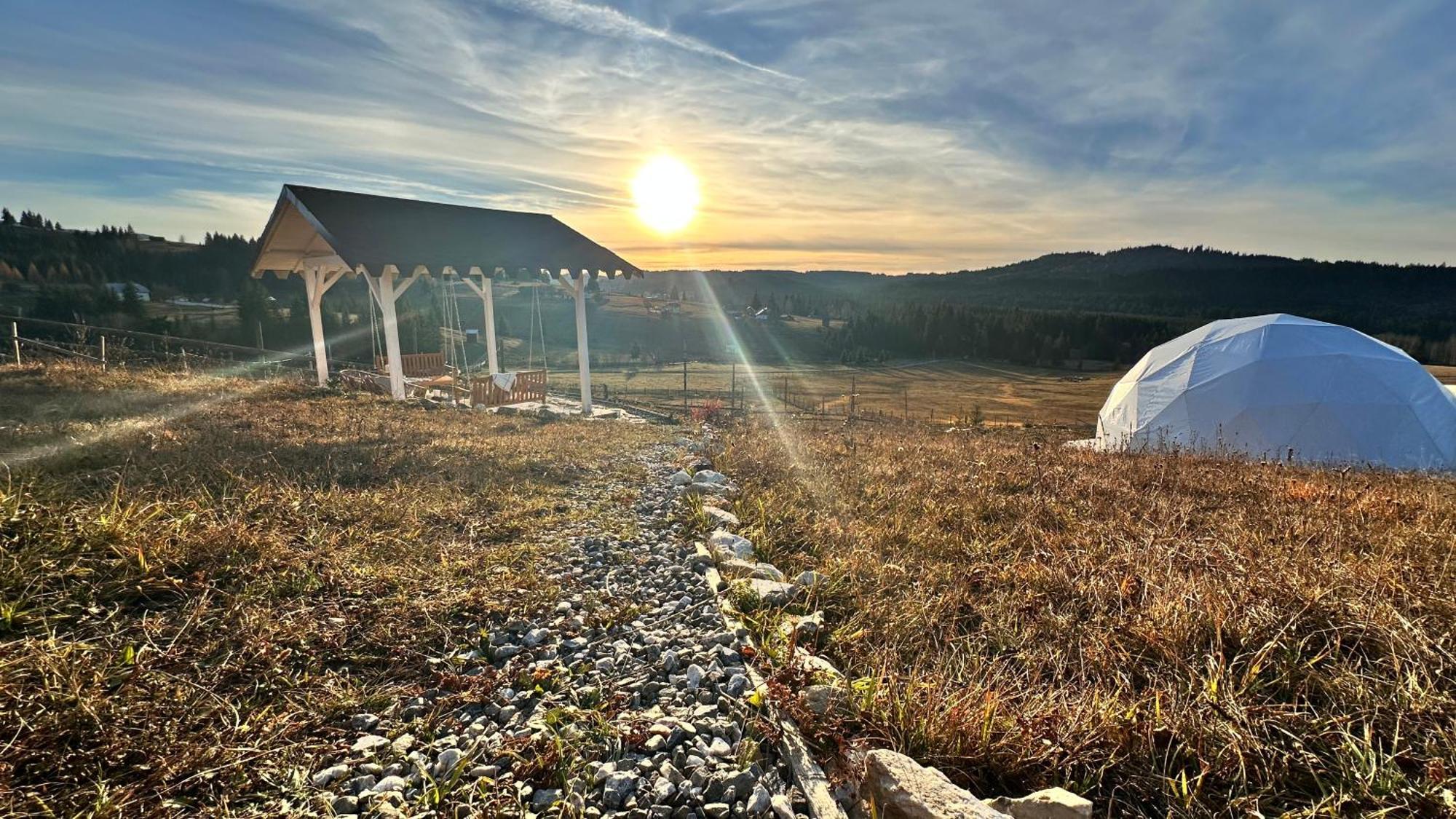 Dorna Iglu Luxury Glamping Resort Dorna Cindrenilor Экстерьер фото